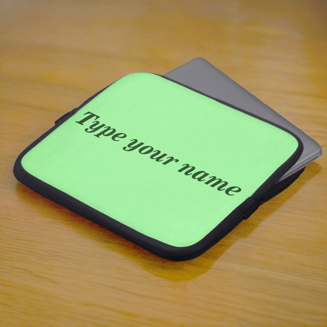 Funda Para Portátil Your Name on Light Green Laptop Sleeve (Light green laptop sleeve with your name)
