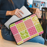 Funda Para Portátil Zigzag, Chevron, Polka Dots, Gingham, Patchwork<br><div class="desc">Patrón lindo,  divertido y adorable con zigzag,  chevron,  puntos de polka y gingham. Un regalo moderno y de moda,  perfecto para los amantes de los patchwork en su vida.</div>