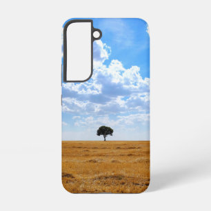 Funda Para Samsung Galaxy S22 Árbol en un campo de trigo cosechado