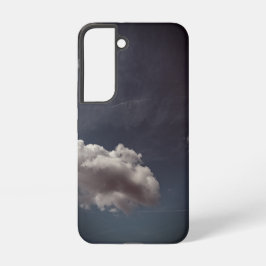 Funda Para Samsung Galaxy S22 Cloud, against a foggy sky