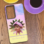 Funda Para Samsung Galaxy S21 Ultra Forma de flor personalizado Foto Pastel de color d<br><div class="desc">Este colorido diseño divertido presenta una fotografía de marcador de posición en forma de flor con texto de plantilla. Personalice el texto de la plantilla y reemplace la foto del marcador de posición con la suya. Una foto cuadrada funciona mejor. Una gran idea de regalo para cualquier ocasión.</div>