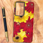 Funda Para Samsung Galaxy S21 Ultra Fotografía Floral de Clausura de Gerber Daisy<br><div class="desc">Echa un vistazo a este funda con fotografías de cierre de Gerber Daisy en rojo brillante y amarillo. Una dulce idea de regalo para un cumpleaños,  graduación u otra ocasión especial.</div>