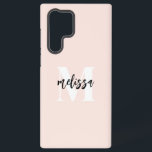 Funda Para Samsung Galaxy S22 Ultra Guión de pincel monograma Rubor rosa<br><div class="desc">Audaz monograma serif combinado con caligrafía manuscrita de pincel.</div>