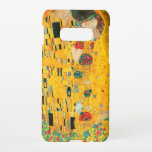 Funda Para Samsung Galaxy S10E Gustav Klimt The Kiss<br><div class="desc">Funda de Samsung Galaxy presentando la pintura al óleo de Gustav Klimt con la hoja de oro The Kiss (1908). Un hombre y una mujer,  con brillantes colores dorados,  adorablemente abrazan y besan en un campo de flores. Un gran regalo para los amantes del arte Art Nouveau y austriaco.</div>