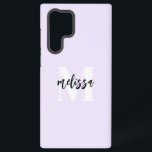 Funda Para Samsung Galaxy S22 Ultra Lavanda con guión de pincel monograma<br><div class="desc">Audaz monograma serif combinado con caligrafía manuscrita de pincel.</div>