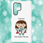 Funda Para Samsung Galaxy S22 Ultra Médicos son súper heroínas mujeres graciosas<br><div class="desc">¿Conoces a una médico trabajadora? ¡Háganles saber que son apreciados con este estuche de teléfono! Este estuche de teléfono tiene una médico mujer con estetoscopio,  exfoliaciones,  bata de laboratorio y una capa superheroína! El texto dice: "Los Médicos son superhéroes".</div>