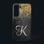 Funda Para Samsung Galaxy S22 Monograma de espuma negra Purpurina de oro persona<br><div class="desc">Personaliza fácilmente este elegante diseño de estuches de teléfono de moda con purpurina brillante de oro en bonito sobre fondo metálico cepillado negro.</div>