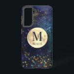 Funda Para Samsung Galaxy S21 Monograma de estrellas de oro y luna del espacio c<br><div class="desc">Este estuche de teléfono lindo y moderno presenta un monograma sobre la falsa luna llena de oro en el espacio con estrellas brillantes de oro falsas. Personalízalo para tus necesidades. Puedes encontrar productos coincidentes en mi tienda.</div>