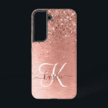 Funda Para Samsung Galaxy S22 Nombre del monograma del Purpurina Metalizado cepi<br><div class="desc">Personaliza fácilmente este diseño de estuche de teléfono de moda de moda con purpurina brillante de oro rosa bonito sobre un fondo metálico rosa cepillado de oro.</div>