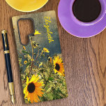 Funda Para Samsung Galaxy S22 Ultra Nombre personalizado Sunflowers Textura vintage<br><div class="desc">Este diseño presenta una fotografía vintage con motivos florales alterados de un parche de girasoles. Personalice el texto con un nombre o iniciales, quite el nombre o haga clic en personalizar para seleccionar un estilo de fuente, tamaño y color que prefiera. También puede agregar este diseño a otros fundas de...</div>