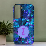 Funda Para Samsung Galaxy S22 Plantilla de resumen azul con estilo de monograma<br><div class="desc">Los brillantes tonos azules,  morados mínimos y negros forman el monograma de la carta inicial púrpura que se personaliza fácilmente. Personalízalo agregando un nombre o un apellido inicial en el campo de plantilla de texto.</div>