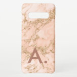 Funda Para Samsung Galaxy S10  Purpurina de oro de mármol rosa Monograma Personal<br><div class="desc">Personalice agregando su propia inicial.</div>
