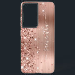 Funda Para Samsung Galaxy S21 Ultra Rosa Purpurinoso de oro Relieve metalizado Girly S<br><div class="desc">Girly faux brillantemente rosa purpurina de oro destaca en el borde izquierdo, sobre un falso color negro y rosa de Relieve metalizado metalizado rojo oscuro y cepillado. La firma moderna de las gafas presenta un elegante tipo de letra de caligrafía blanca con colas decorativas en formato vertical. Personalizar los estilos...</div>