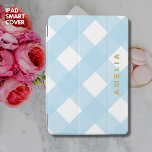 Funda personalizada para iPad de Gingham azul con<br><div class="desc">Hazlo exclusivamente tuyo personalizándolo con tu nombre.</div>