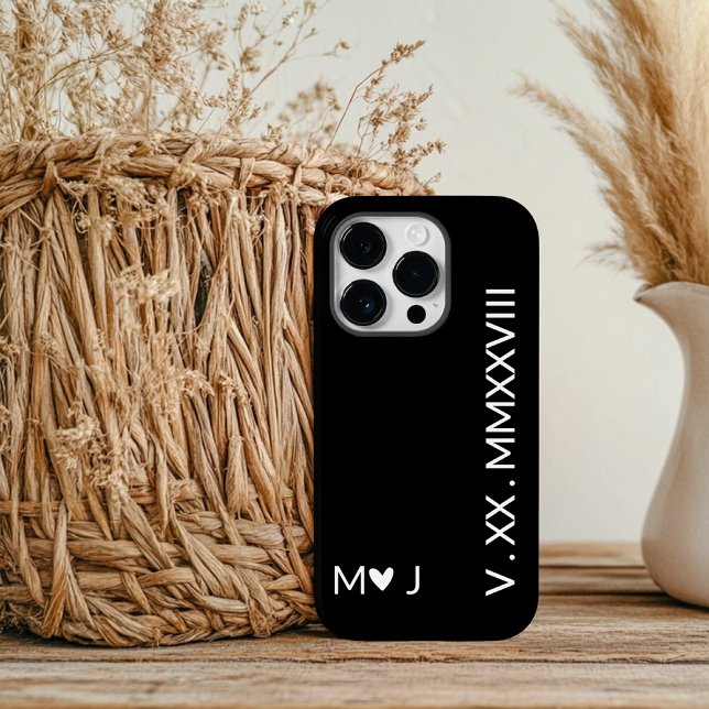 Fundas para iPhone con Numerales Romanos a Juego p (minimal iPhone case, engraved date iPhone case, roman numerals custom case, his and hers phone case)