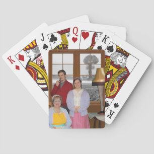 Funny familia de Navidades atómicos jugando cartas