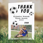 Fútbol deportivo Gracias tarjeta de entrenador<br><div class="desc">Fútbol Fútbol Fútbol Tarjeta entrenadora. Fútbol gracias tarjeta de entrenador con foto, gracias texto, nombre del entrenador, nombre del equipo, año, nombre y fútbol. Dentro de la carta hay más pelotas de fútbol. Tarjeta de agradecimiento por foto - agrega tu foto a la plantilla. Personaliza la tarjeta con nombres y...</div>