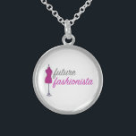 Futuro Collar de Mannequín de Moda Fashionista<br><div class="desc">El collar presenta un original ilustracion de marca del maniquí (o forma de vestir) de un diseñador de moda rosa con FUTURO FASHIONISTA en una fuente divertida.</div>