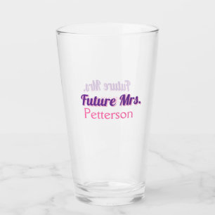 Futuro Sra. añadir parte de soltera boda de nombre