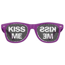 Kisme me Fiesta Shades Funny Trendy Retro Halftone