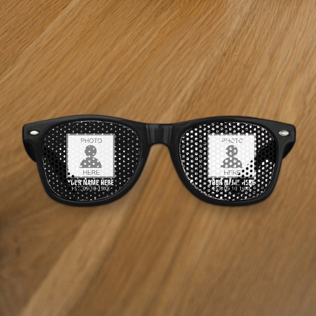 Gafas De Fiesta Retro Su foto aquí Nombre y edad (Subido por el creador)
