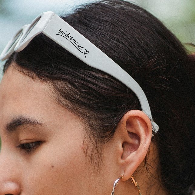 Gafas De Sol Boda del corazón blanco y negro (White & Black Heart Wedding Bridesmaid Sunglasses)
