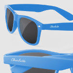 Gafas De Sol Nombre de guión moderno personalizado<br><div class="desc">Agregue su nombre a personalizar en ambos lados en una tipografía de escritura moderna.</div>