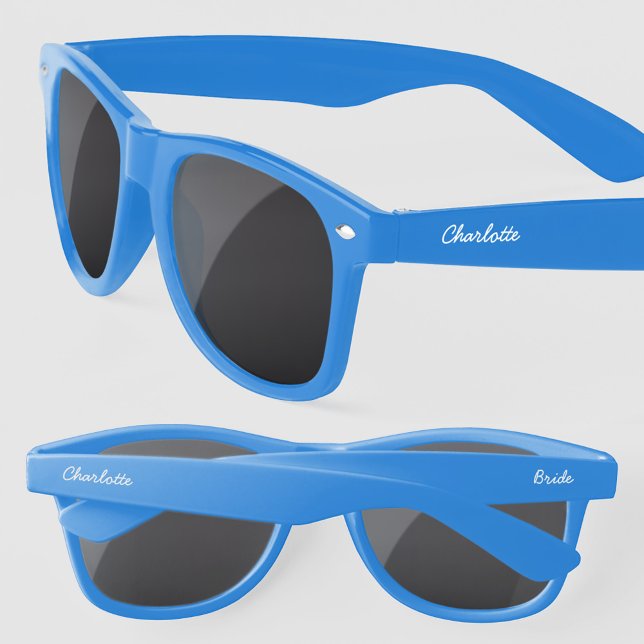 Gafas De Sol Nombre de guión moderno personalizado de la novia (Bride name modern script font personalized bachelorette bridal shower hen party wedding sunglasses)