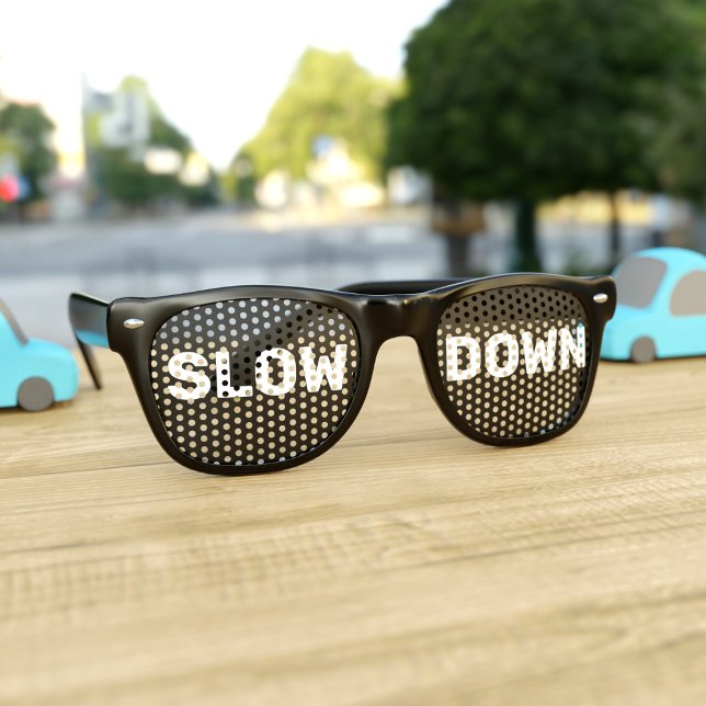Gafas de sol retro con reducción de velocidad dive (Slow Down! Perfect gift for the driver in your life (or co-driver))