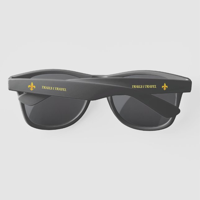 GAFAS DE SOL TRAYECTOS QUE VIAJAN SOLUCIONES (Reverso)