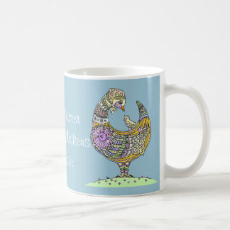 Gallina de Pascua y taza del polluelo