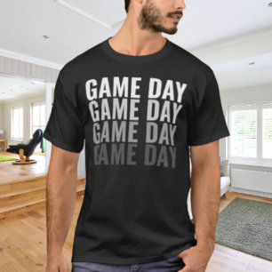 “Game Day Repeat” Camiseta de Tipografía Negrita