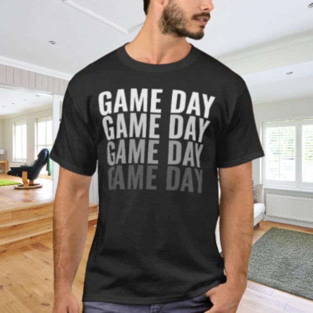 “Game Day Repeat” Camiseta de Tipografía Negrita (Subido por el creador)