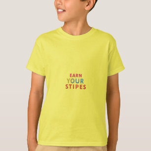 Gane sus franjas - Camiseta Gráfica Motivacional