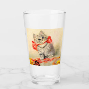 Gatito con cinta roja