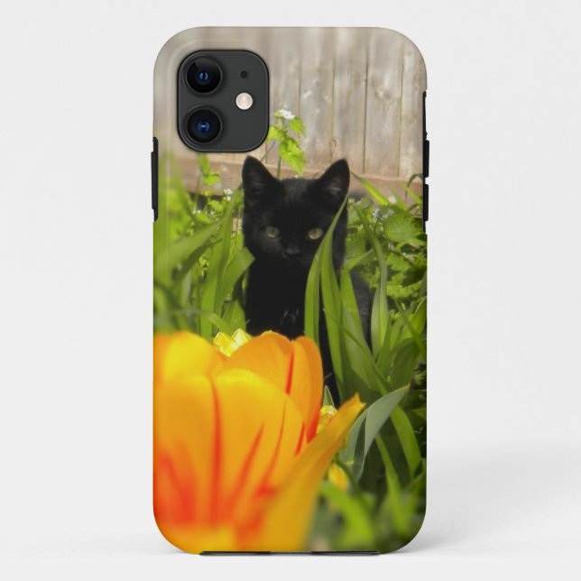 Gatito negro en el Funda del iPhone 5 del jardín (Reverso)