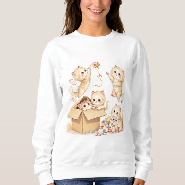 Gatitos juguetones en una sudadera de caja (Anverso)
