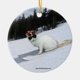 Gato de la diversión en un ornamento del día de