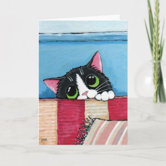 Gato del smoking que oculta la tarjeta de