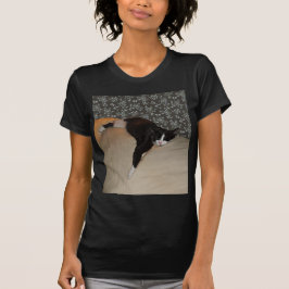 Gato durmiendo encima del sofá mujeres camiseta os