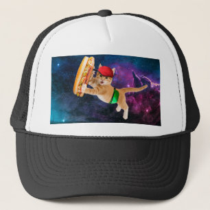 Gato espacial con gorras y empaque para patatas