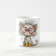 Gato lindo y adorable en taza de café