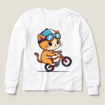 Gato Naranja lindo montando una camiseta para niño