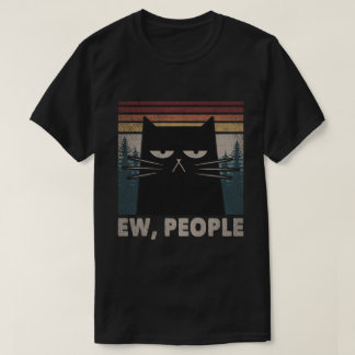 Gato negro divertido presentador de la camiseta