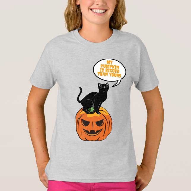 gato negro en calabaza, camiseta de Halloween (Anverso)
