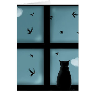 Gato negro que considera hacia fuera la ventana el