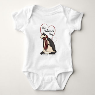 Gato negro y blanco gatito con corazón Camisetas b