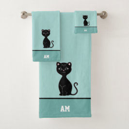 Gato Negro y Monograma sobre Azul Claro
