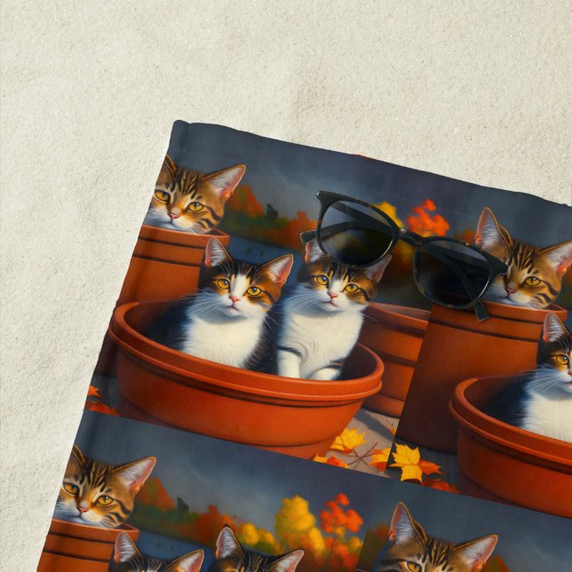 Gatos De Mesa En Plantas, Toalla De Playa (In situ)