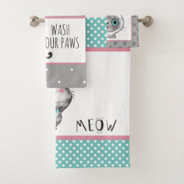 Gatos, mariposas, puntos de polka